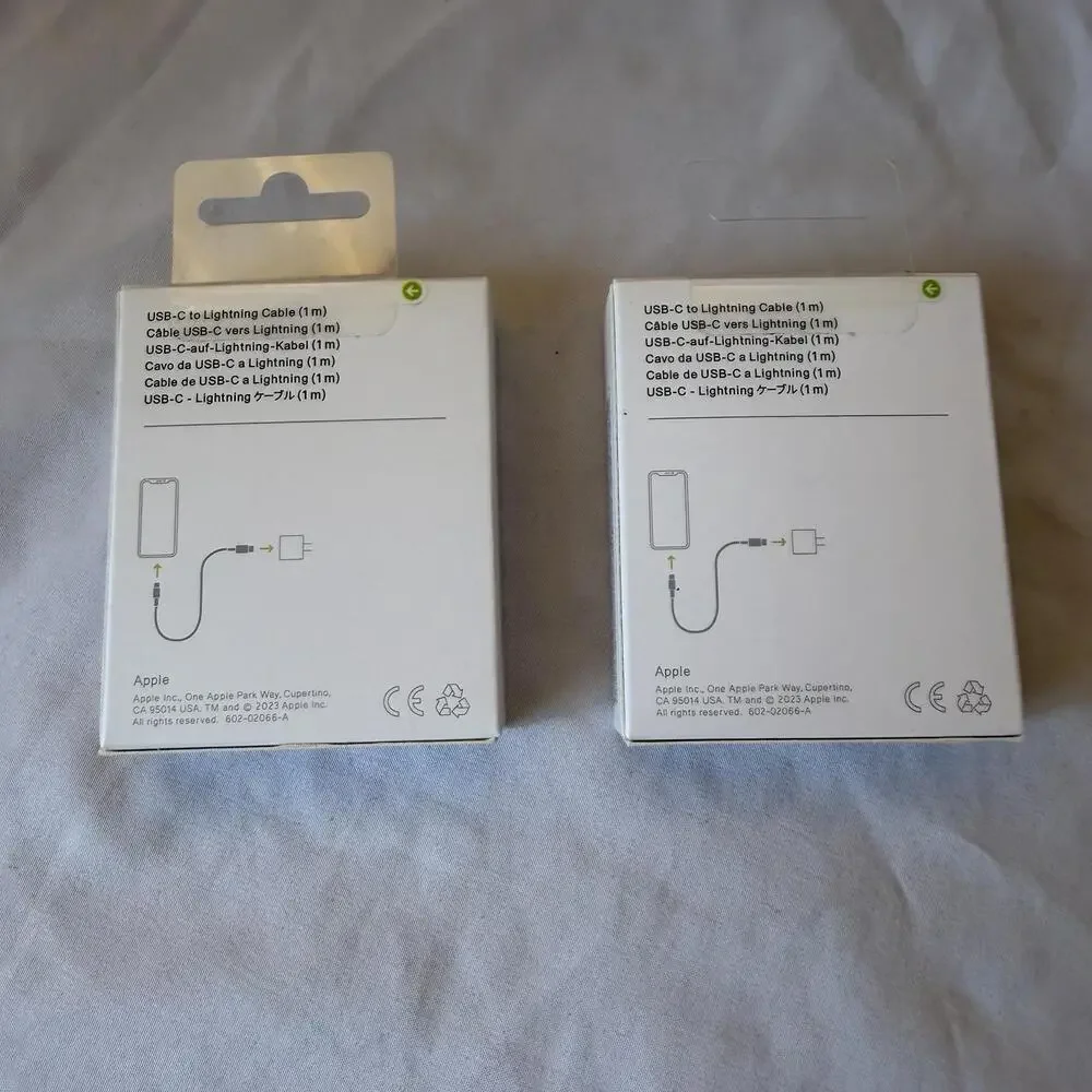 Apple USB-C to Lightning Cable 1m A2561 Lot of 2 New Sealed iPhone Charger